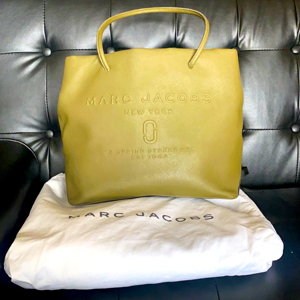 Marc Jacobs Logo Shopper Tote